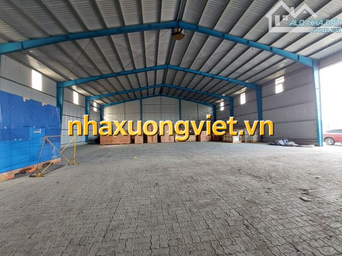 Bán xưởng mặt tiền Quốc lộ 1A, Quận 12, hơn 2600m2 giá 45 tỷ; 3565m2 120 tỷ