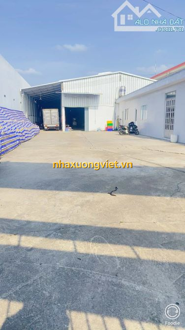 Cho thuê Kho 1.000 m2 mặt tiền Quốc lộ 1A giá 35 triệu