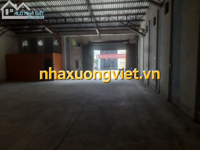 - CHO THUÊ NHÀ XƯỞNG 560m2 với 20tr 220M2 10tr HẾT HẠN HỢP ĐỒNG TẠI QUẬN 12.