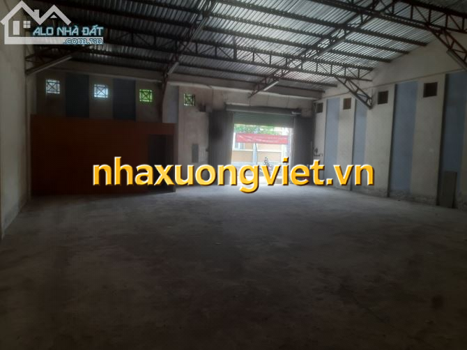 - CHO THUÊ NHÀ XƯỞNG 560m2 với 20tr 220M2 10tr HẾT HẠN HỢP ĐỒNG TẠI QUẬN 12.