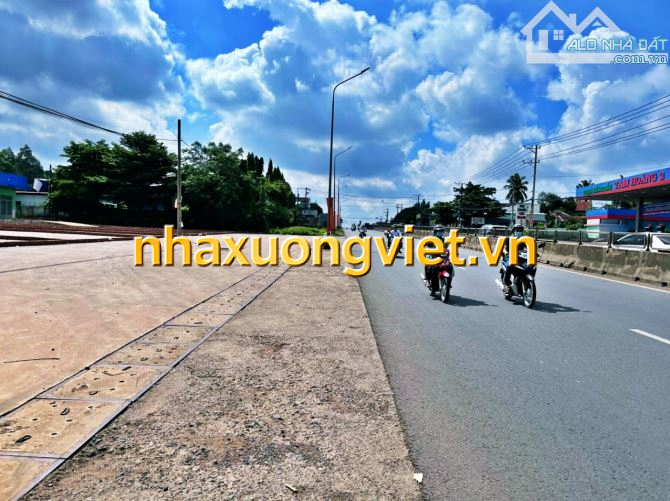 Mặt tiền Quốc lộ 1A 3.610 m2 (thổ cư 615m2) gần nút giao cao tốc Dầu Giây - HCM