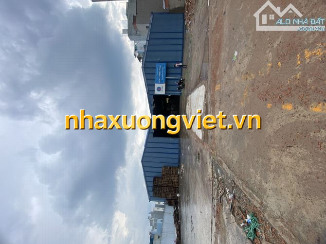 CẦN CHUYỂN NHƯỢNG LẠI - NHÀ XƯỞNG - MẶT TIỀN - DT 1.600M - NGAY ĐƯỜNG DẪN LÊN CAO TỐC - KH