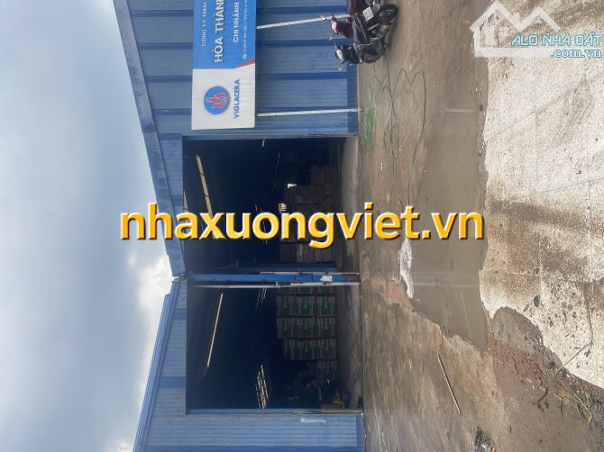 CẦN CHUYỂN NHƯỢNG LẠI - NHÀ XƯỞNG - MẶT TIỀN - DT 1.600M - NGAY ĐƯỜNG DẪN LÊN CAO TỐC - KH