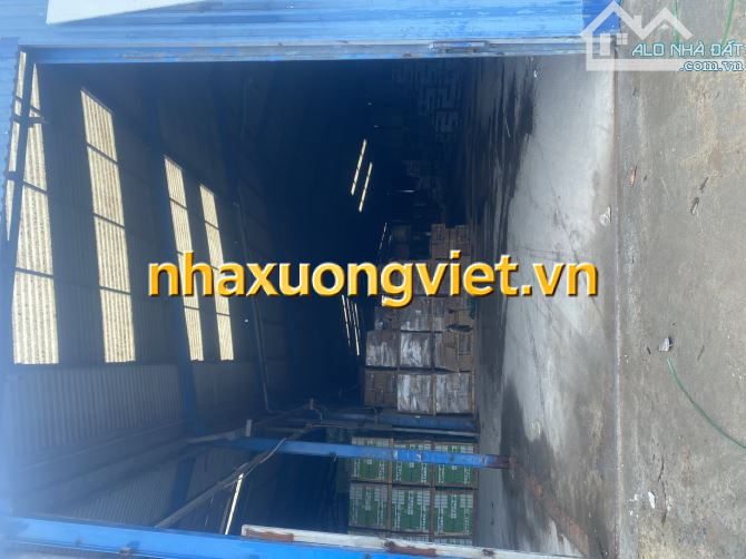 CẦN CHUYỂN NHƯỢNG LẠI - NHÀ XƯỞNG - MẶT TIỀN - DT 1.600M - NGAY ĐƯỜNG DẪN LÊN CAO TỐC - KH