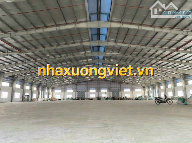 Bán nhà xưởng 6751 m2 trong KCN Tân Đức, Đức Hòa, Long An