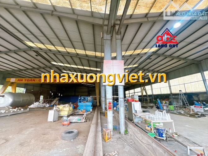 X001 bán nhà xưởng vị trí giao thông thuận lợi. Kết cấu kiên cố