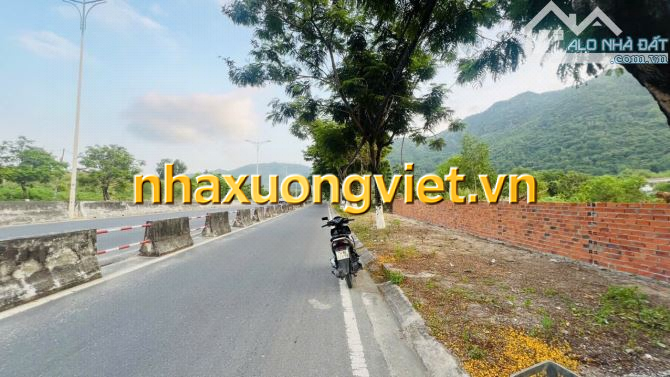 LÔ ĐẤT MẶT TIỀN ĐẠI LỘ NGUYỄN TẤT THÀNH, NHA TRANG. DT: 1533m2 ngang 25m (có 300 thổ cư)