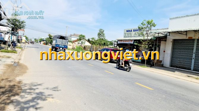 bán đất SKC 50x80m mặt tiền nhựa xã Đức Lập Hạ, Đức Hòa, Long An giá 22 tỷ.