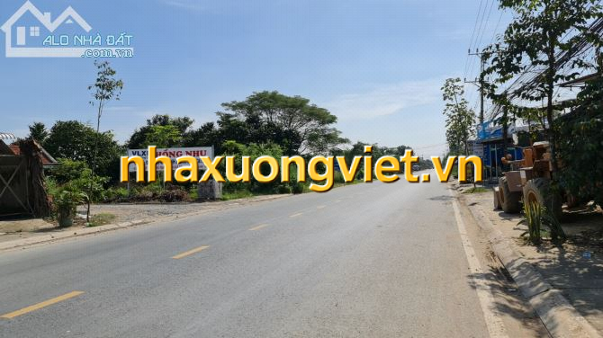 bán đất SKC 50x80m mặt tiền nhựa xã Đức Lập Hạ, Đức Hòa, Long An giá 22 tỷ.