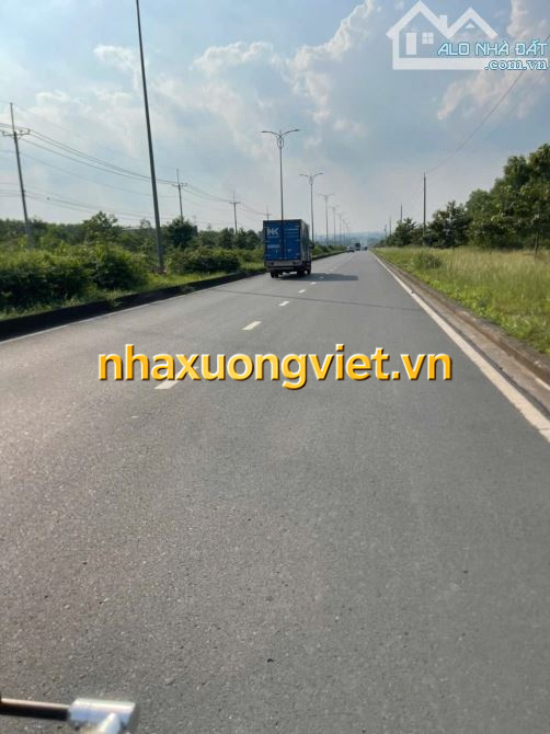 XT484 Cho thuê kho xưởng ngoai kcn Long Thành , mặt tiền đường quốc lộ , đường xe cont khô