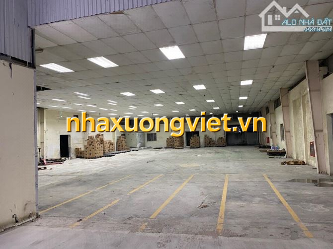 Cho thuê kho, xưởng 806m2 tiêu chuẩn Long Biên.