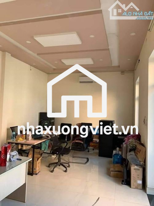 Cho thuê kho xưởng DT 350m, gần Cầu Niệm công vào được