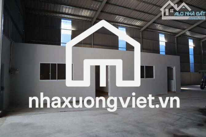 Cho thuê kho SIÊU VIP gần 300m², có Văn Phòng đường Nguyễn Cửu Đàm, P. TSN, Q. Tân Phú.