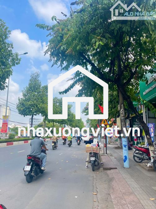 BÁN NHÀ KHO MẶT TIỀN ĐƯỜNG ĐỒNG KHỞI PHƯỜNG TRẢNG DÀI - dt 250m2 - giá chỉ 6,5 tỉ