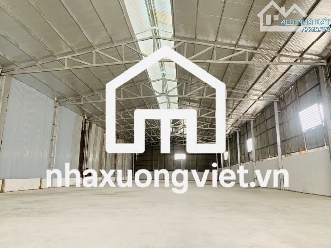 Cho thuê 1000m2 nhà xưởng độc lập cụm cn Lại Dụ