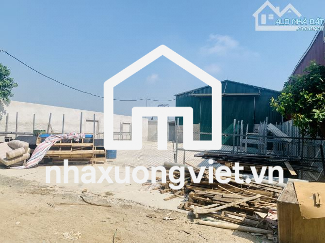 Cho thuê nhà xưởng độc lập 1100m2 có 600m2 nhà xưởng giá rẻ