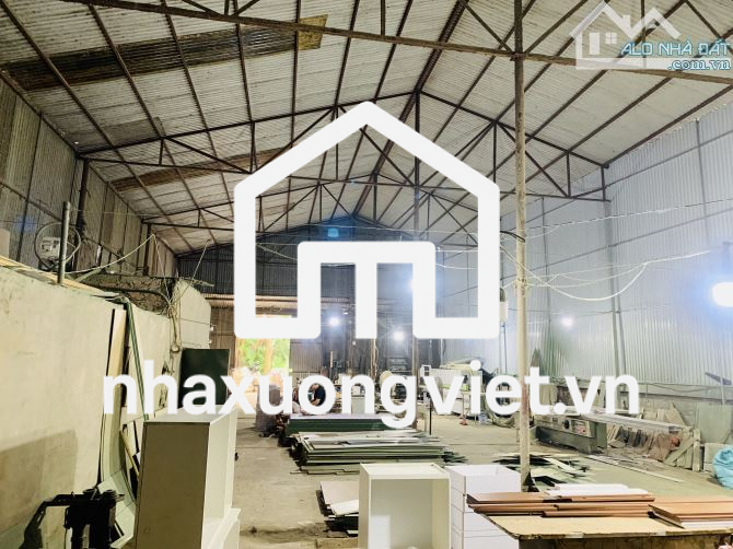 Cho thuê 500m2 kho chứa hàng bắc hồng đất thổ cư