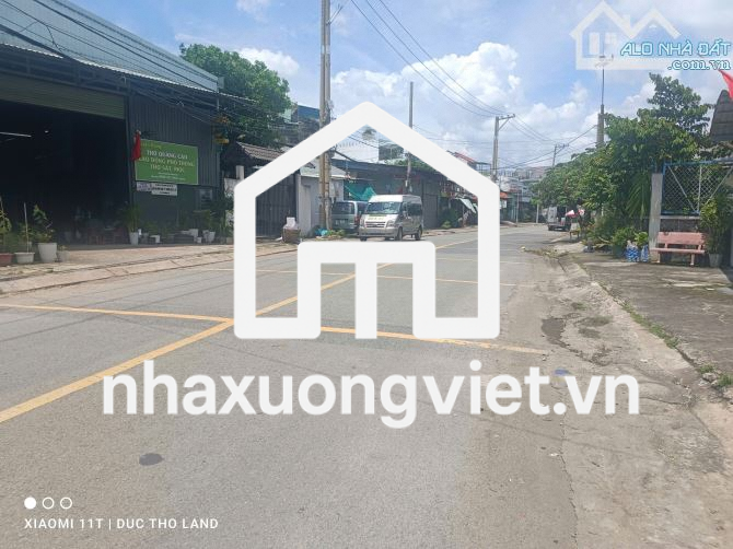 Giảm SỐC 1.5 Tỷ bán GẤP kho xưởng mặt tiền đường xe công Hà Huy Giáp, 275m2 giá còn 10.5Tỷ