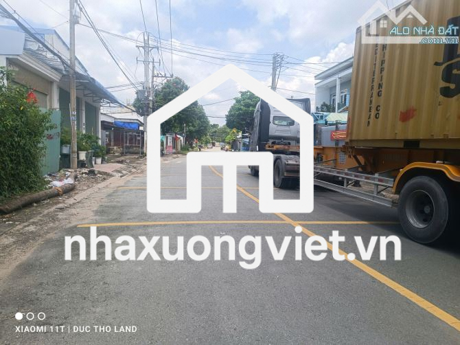 Giảm SỐC 1.5 Tỷ bán GẤP kho xưởng mặt tiền đường xe công Hà Huy Giáp, 275m2 giá còn 10.5Tỷ