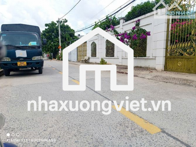 Bán đất + kho xưởng mới mặt tiền TL25, 6.6x20m, đường 2 xe tải tránh nhau gần Ngã Tư Ga