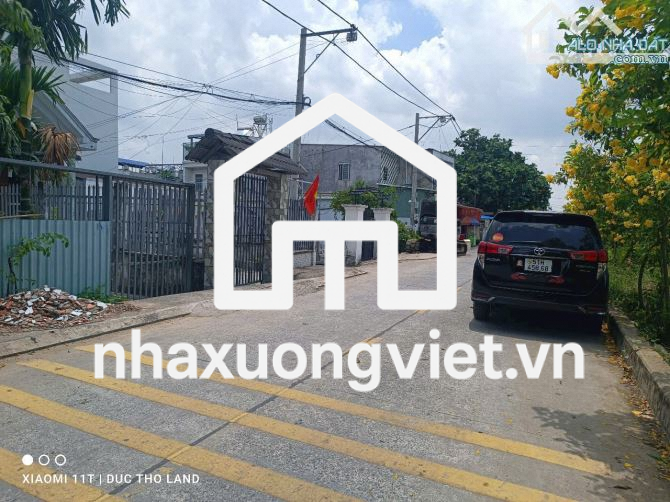 Bán đất + kho xưởng mới mặt tiền TL25, 6.6x20m, đường 2 xe tải tránh nhau gần Ngã Tư Ga