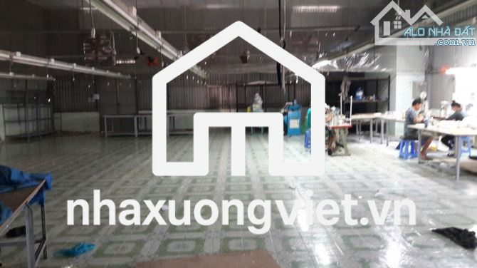 NHÀ XƯỞNG CHO THUÊ ĐƯỜNG NGUYỄN VĂN QUÁ QUẬN 12 DT: 300M GIÁ 22 TRIÊU/THÁNG