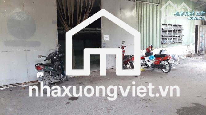 NHÀ XƯỞNG CHO THUÊ ĐƯỜNG NGUYỄN VĂN QUÁ QUẬN 12 DT: 300M GIÁ 22 TRIÊU/THÁNG