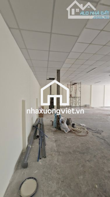 Kho Mới 12x25m Đường Xe tải Nguyễn Văn Quá, 12