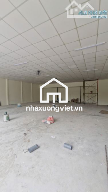 Kho Mới 12x25m Đường Xe tải Nguyễn Văn Quá, 12