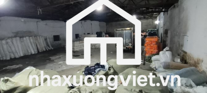 Cho thuê kho xưởng Dương Nội Hà Đông, DT 300m tường gạch mái tôn, xe 10 tấn đỗ giá 19 triệ