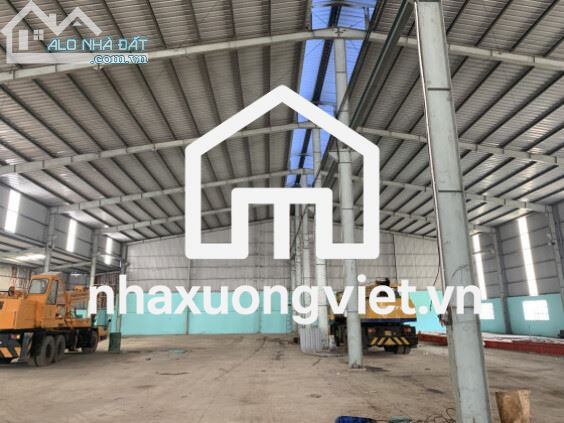 Kho xưởng cho thuê DT 875m2 và 1500m2, gần đầu đường 5, khuôn viên rộng
