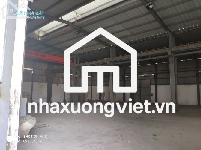 Cho thuê kho xưởng 2500m2 xe công ra vào thuận tiện, gần Lê Thánh Tông