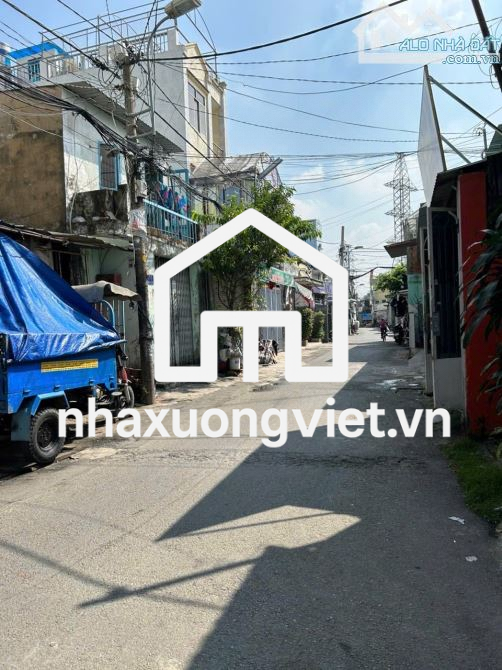 Nhà xưởng Mặt tiền đường TRUNG MỸ TÂY 12 , phường TMT, Q12, dt 338,5m2 (9mx38m) 25Tr/th