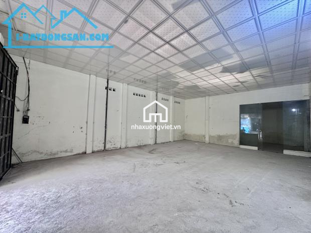 210m nhà xưởng khu vực Lĩnh Nam cần cho thuê, có bãi đỗ xe riêng