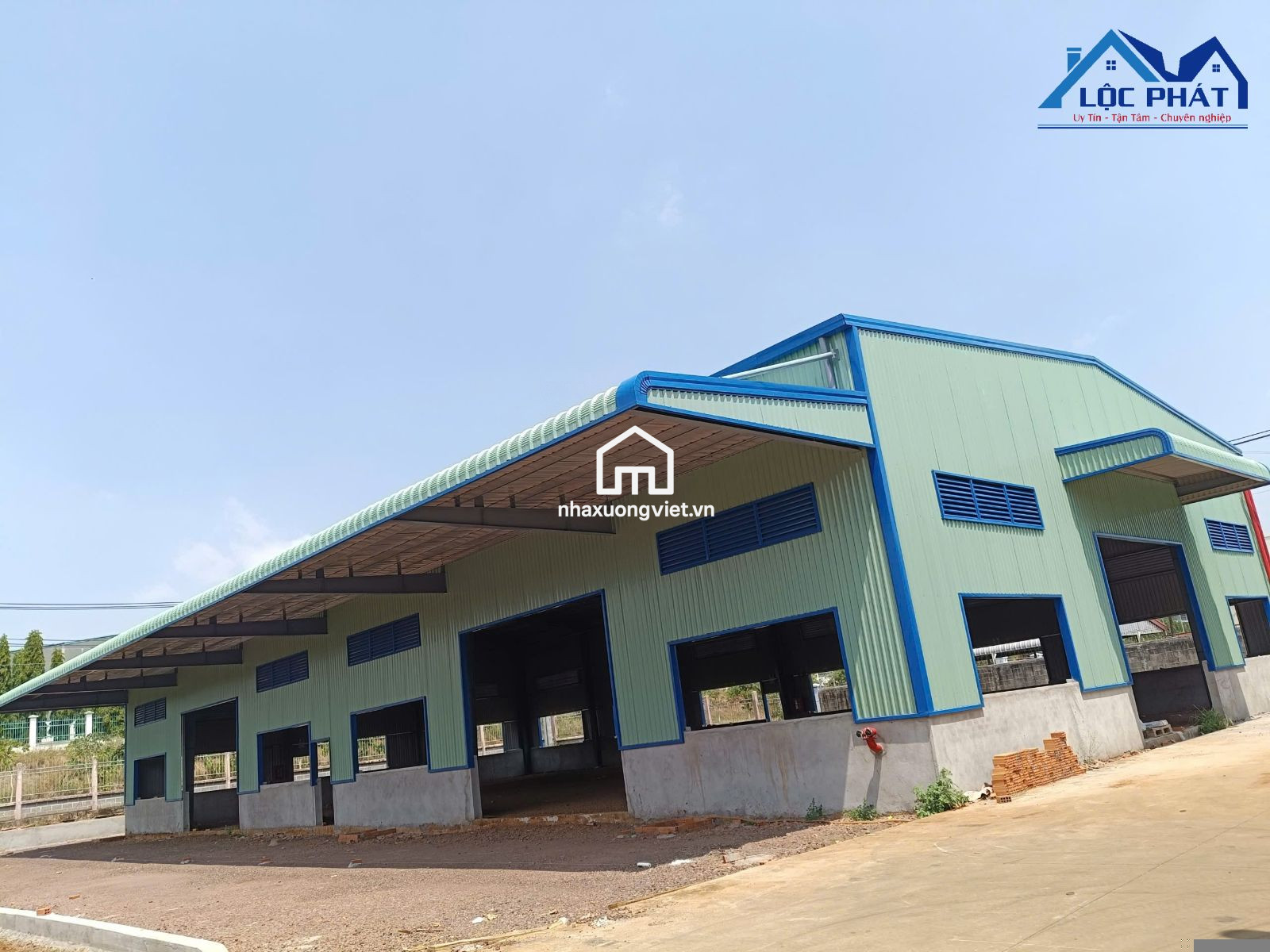 Bán nhà xưởng 10.000m2 khu công nghiệp Long Khánh giá chỉ 33 tỷ.